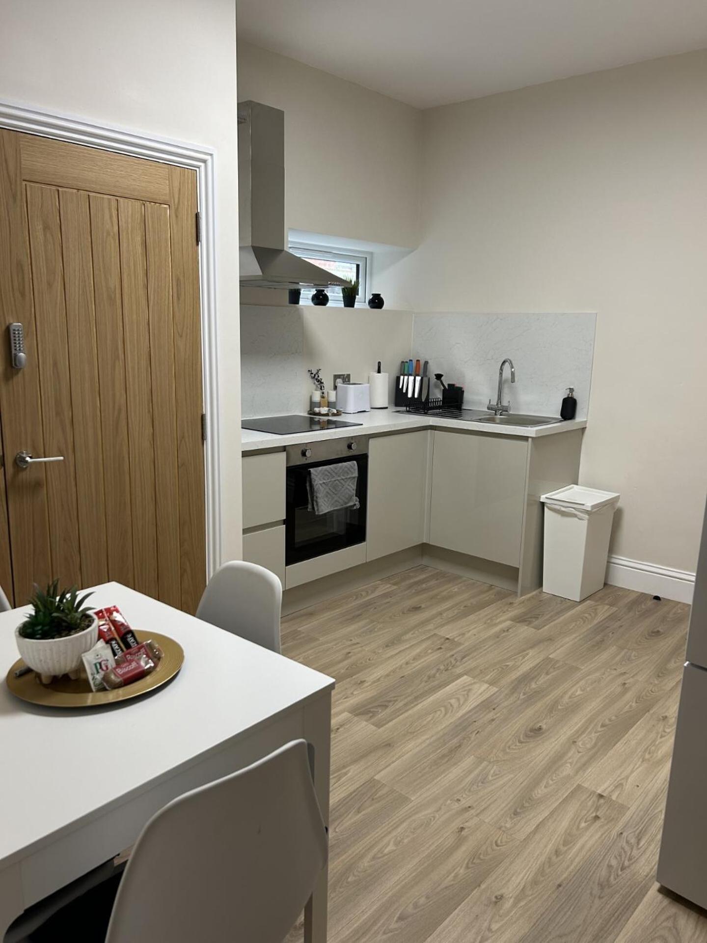 Treetop View Cosy Getaway In Eastbourne, Free Parking, Short And Long Stays, Chambre photo